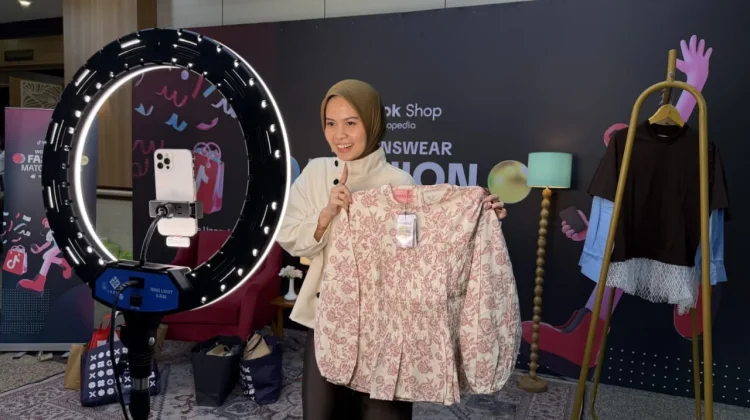 Dari Ruang Kantor ke Dunia Digital, Begini Perjalanan Nces Nina Jadi Kreator TikTok