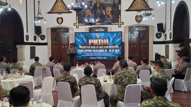 Pangdam Siliwangi Paparkan Strategi Pertahanan kepada Peserta Sespimti Polri