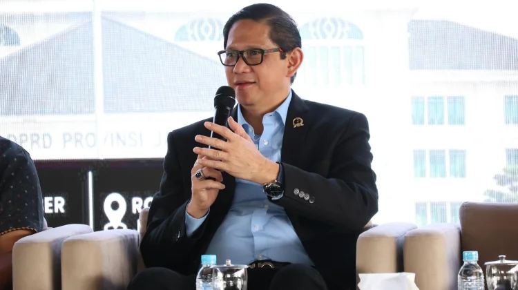 DPRD Terjunkan AKD Tinjau Langsung Proyek Data Center BDx