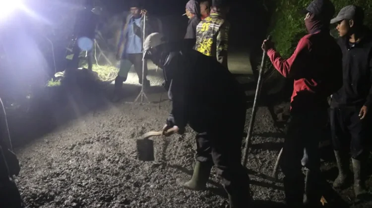 Satgas TMMD Ke-127 Kodim 0624 Kerja Sampai Subuh