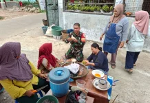 Komsos TMMD Reguler ke-127, Perkuat Kebersamaan dengan Warga