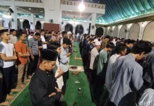 Saru Salam Shalat Tarawih 2 atau 4 rakaat? Berikut Penjelasannya.