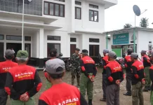 Linmas Cipelah Diberi Pelatihan PBB oleh Kodim 0624