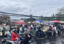 Hari Pertama Puasa, Kawasan Pahlawan jadi Tempat "Berburu Takjil"