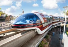 Disneyland Tutup Dua Wahana Ikonik