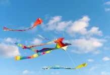 Asal Usul Layangan yang Populer saat Ngabuburit