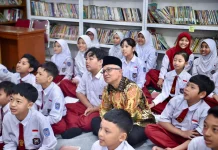 Wamendikdasmen Tinjau Pembelajaran Mendalam Kelas Interaktif di Bandung