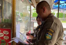 Satpol PP Tasikmalaya Tindak Warung Makan Buka Siang saat Ramadan