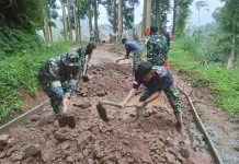 TMMD Kodim/0624: Progres Pengecoran Jalan Capai Seribu Meter