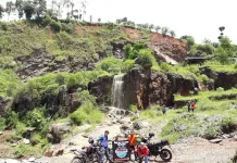 Bandung Timur, Memiliki Curug Batu Templek
