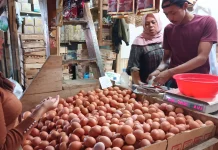 Lima Bahan Pokok di Pasar Cikurubuk Tasikmalaya Ini Naik Harganya