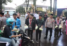 Polres Subang Tebar 500 Paket Takjil