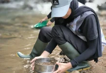 Resa Khoerunisa, Konsultan Geologi Inspirator Banyak Orang