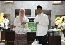 Ketua DPRD Cianjur Tunaikan Zakat Melalui Baznas