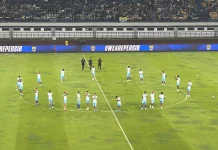 Thom Haye Kembali Main, Ini Starting Line Up Persib Lawan Persik