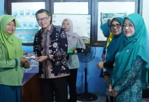 Ribuan Siswa SD dan SMP di Subang Dapat Kacamata Gratis