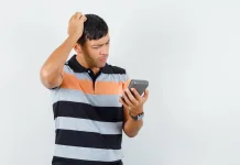 Kebiasaan Mengecek Ponsel tanpa Notifikasi yang Jarang Disadari