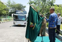 Bupati Bandung Lepas 14 Bus Mudik Gratis ke Solo dan Yogyakarta