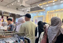 Baju Lebaran,  Tradisi di Era Tren Digital