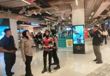 Polwan Polrestabes Bandung Patroli Dialogis di Paskal 23 dan Sultan Agung