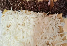 Kue Pukis Tetap jadi Favorit Warga
