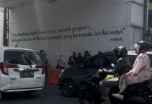 H+1 Lebaran, Lalu Lintas di Jalan Asia Afrika Bandung Masih Lancar