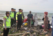 Kapolres Subang Patroli Wisata di Pantai Pondok Bali