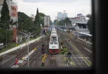imbas Cuaca Ekstrim, Pelanggan Kereta Dapat Batalkan Perjalanan