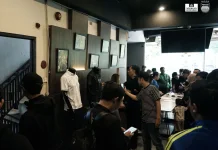Bobotoh Rela Antre Demi Dapatkan Jersey Persib x Weekend Offender