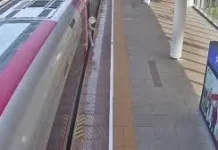 Viral Insiden Pintu Whoosh Ditahan, Ini Kata KCIC