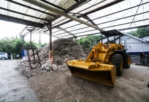 Sampah Sungai Melonjak hingga 300 Ton Per Hari saat Musim Hujan