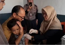 Imunisasi Campak,  Camat Garkot Targetkan 94 Persen Tuntas