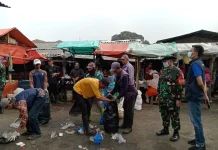 Program Kekasih: Koramil 1811/UBR  Bersihkan Kawasan Ujung Berung