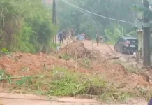 Sepanjang 50 Meter Jalan Tertutup Longsor hingga terjunkan alat berat