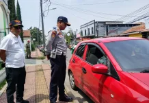 Aduan Warga Jadi Dasar Dishub Cimahi Tertibkan Parkir Liar di Sejumlah Titik
