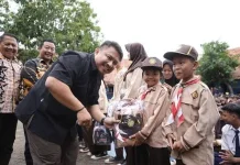 Dewan Pendidikan Subang Apresiasi Program Pembagian Seragam Gratis