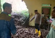 Bupati Bandung Bangunkan Rumah Bagi Terdampak Longsor Pangalengan