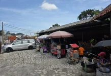 Graha Rully Jalur Bandung - Nagreg Memberikan Dampak Ekonomi untuk Warga Sekitar