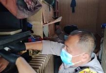 Petugas Lapas Razia Kamar Warga Binaan Lapas Kelas II B Tasikmalaya