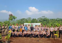 Serdik Sespimma Polri Angkatan ke-75 Gelar Aksi Tanam Pohon di Salawu Tasikmalaya