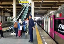 Macet Pesta Bola, Datanglah ke Stasiun Lebih Awal