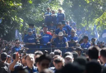 Parkir Liar saat Konvoi Juara Persib Picu Kemacetan Parah di Kota Bandung