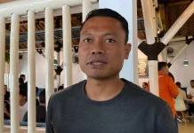 Tiga Gelar Persib Jadi Momen Bersejarah bagi Dedi Kusnandar