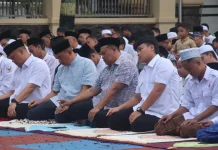 Kapolres AKBP Dony Eko Gelar Sholat Iduladha Bersama Keluarga Besar Polres Subang