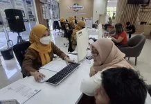 Pengajuan IKD Membludak jelang SPMB, Disdukcapil Cimahi Layani Ratusan Pemohon