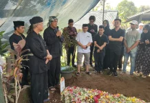 Ibunda Mantan Kapolda Jabar Berpulang, Diky Candra : Saya Turut Berduka
