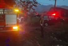 Polisi dan Warga Sigap Padamkan Kebakaran Gudang Rongsok di Margaasih