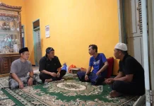 Takziah ke Keluarga Jemaah Haji Wafat,  Diky Candra : Keluarga Ikhlas