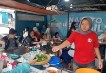 Sarapan Nikmat Nasi Tutug Oncom di Tasikmalaya