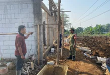 Danramil Cijambe, Pastikan Pembangunan KDKMP Kasomalang Kulon Sesuai Target